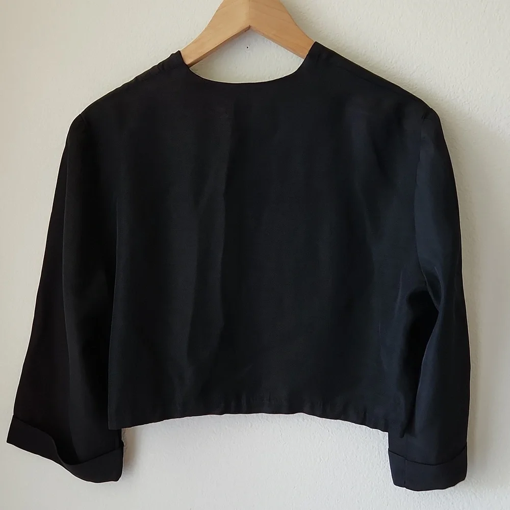 Black bolero jacket Sz M cropped open front loop detail shrug office cocktails